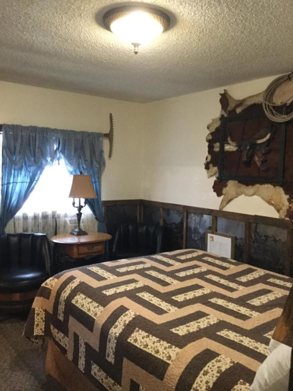 Black Bear Motel Davenport 외부 사진