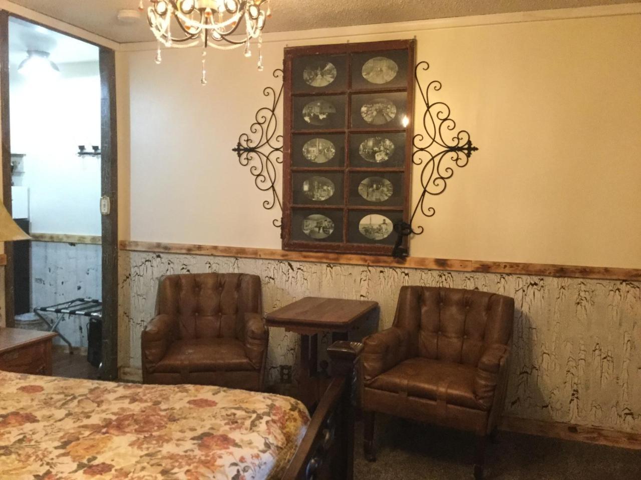 Black Bear Motel Davenport 외부 사진