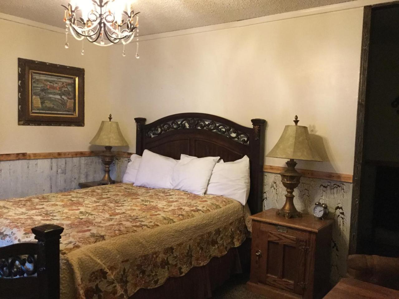 Black Bear Motel Davenport 외부 사진