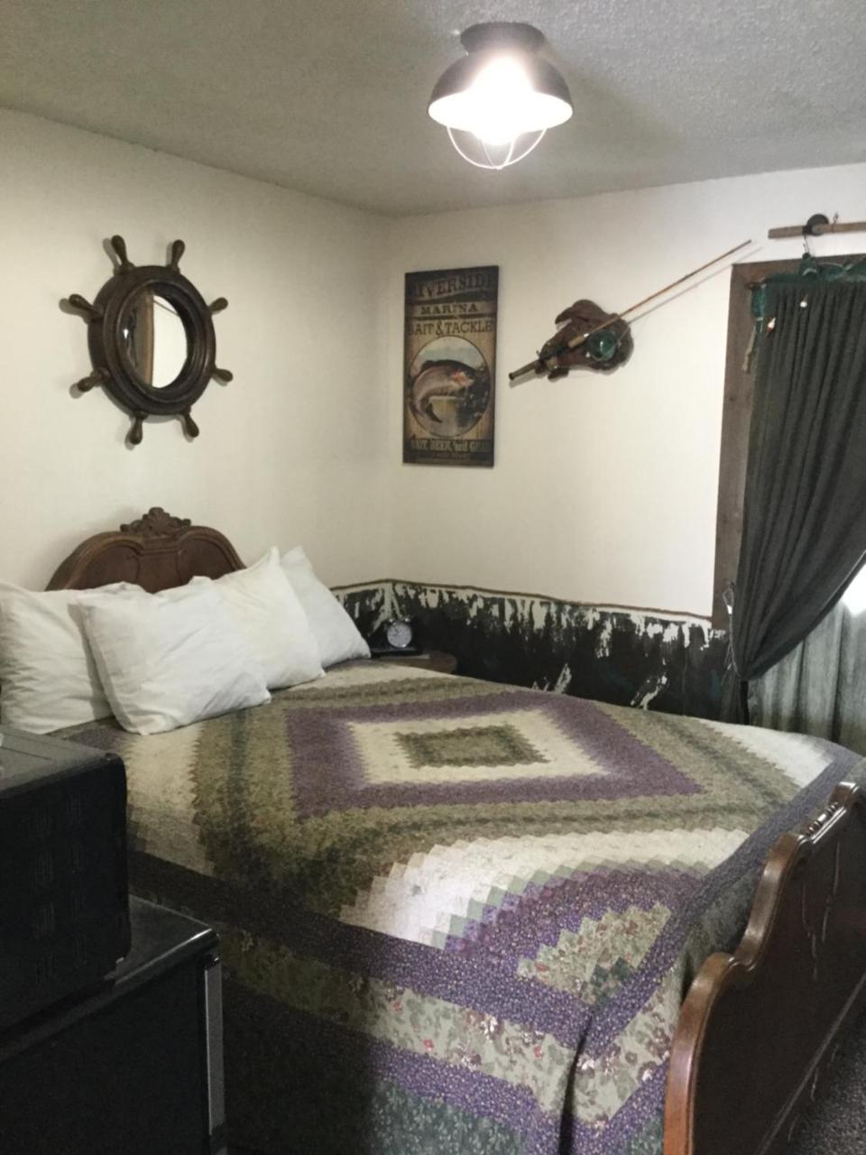 Black Bear Motel Davenport 외부 사진
