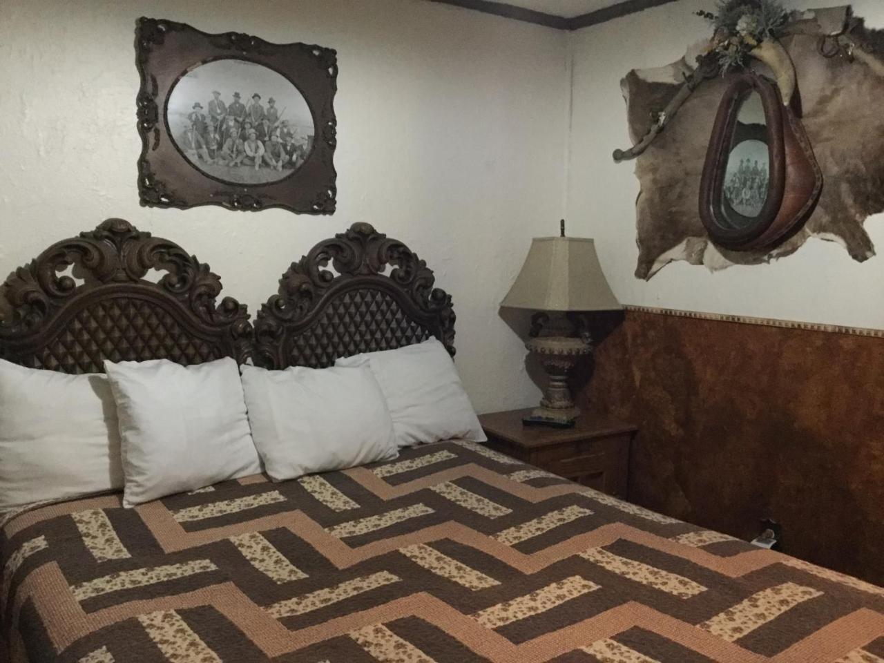 Black Bear Motel Davenport 외부 사진