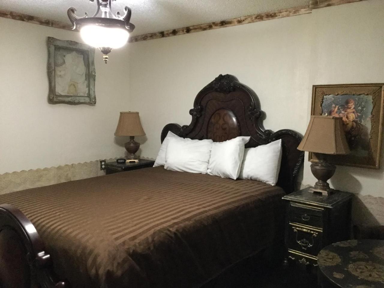 Black Bear Motel Davenport 외부 사진