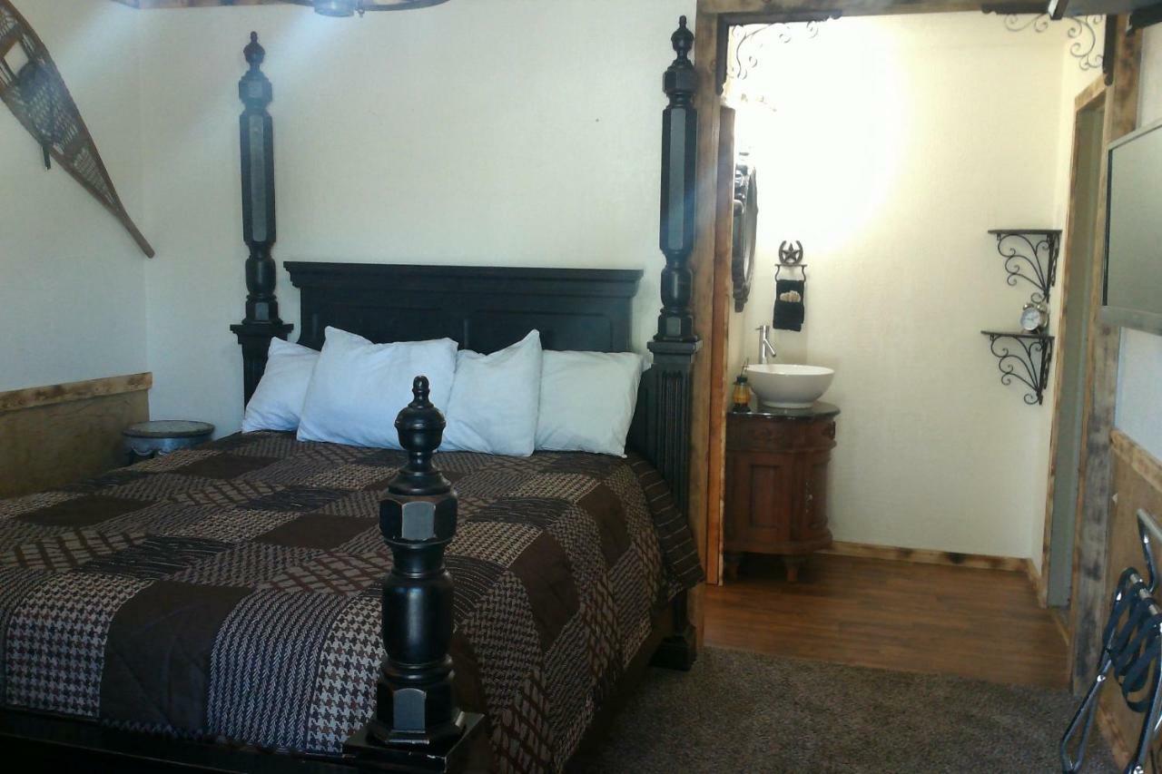 Black Bear Motel Davenport 외부 사진