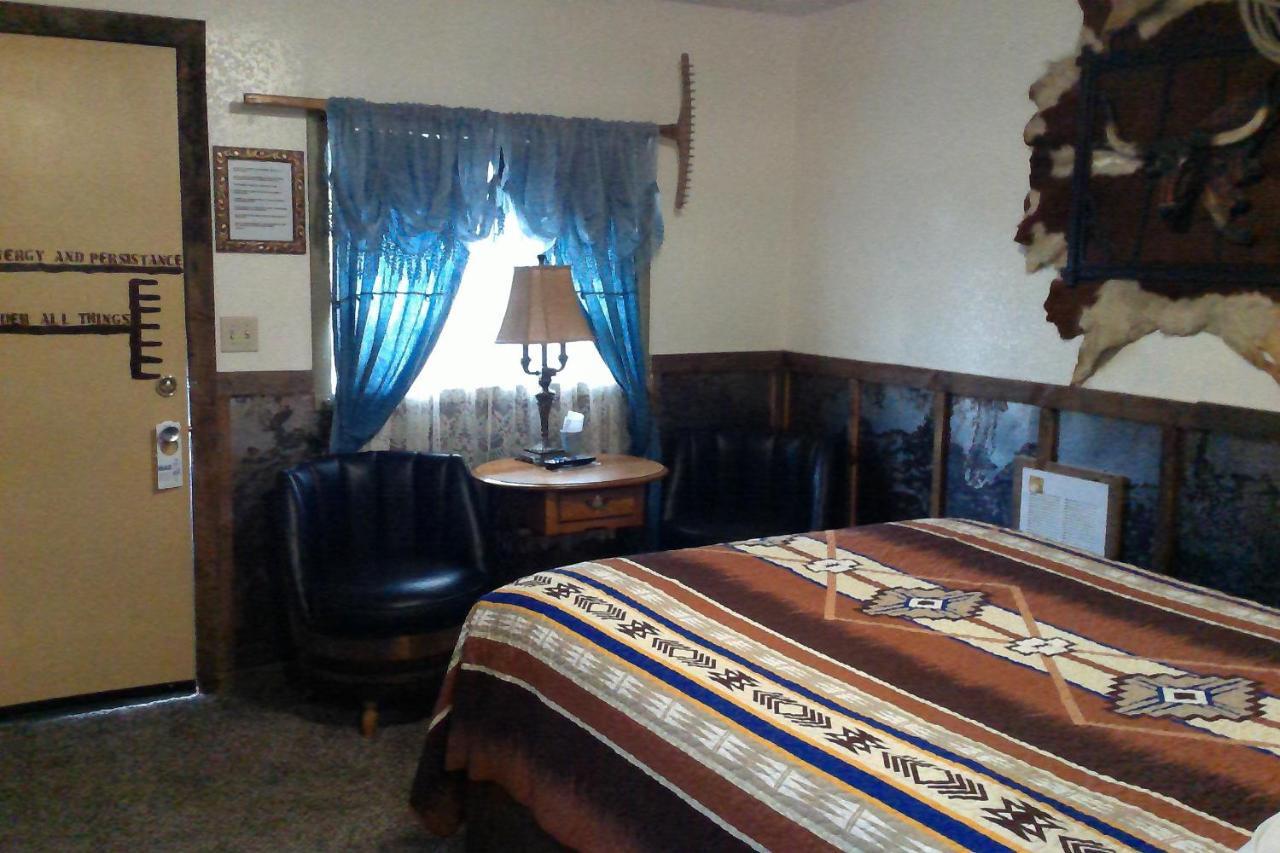 Black Bear Motel Davenport 외부 사진